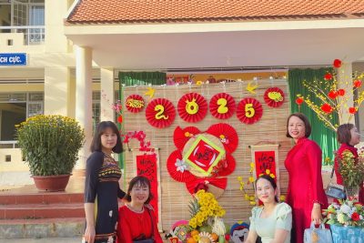 Trường Tiểu học Kpă Klơng tổ chức hoạt động ngoại khóa về phòng chống pháo nổ và An toàn giao thông